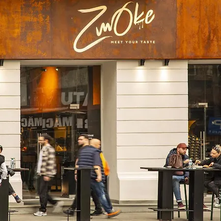 Rainforest Downtown By Pretty Apartment