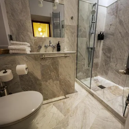 Rainforest Downtown By Pretty Бухарест